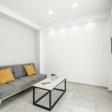 Kiani Apts Kalivai Exteriör bild