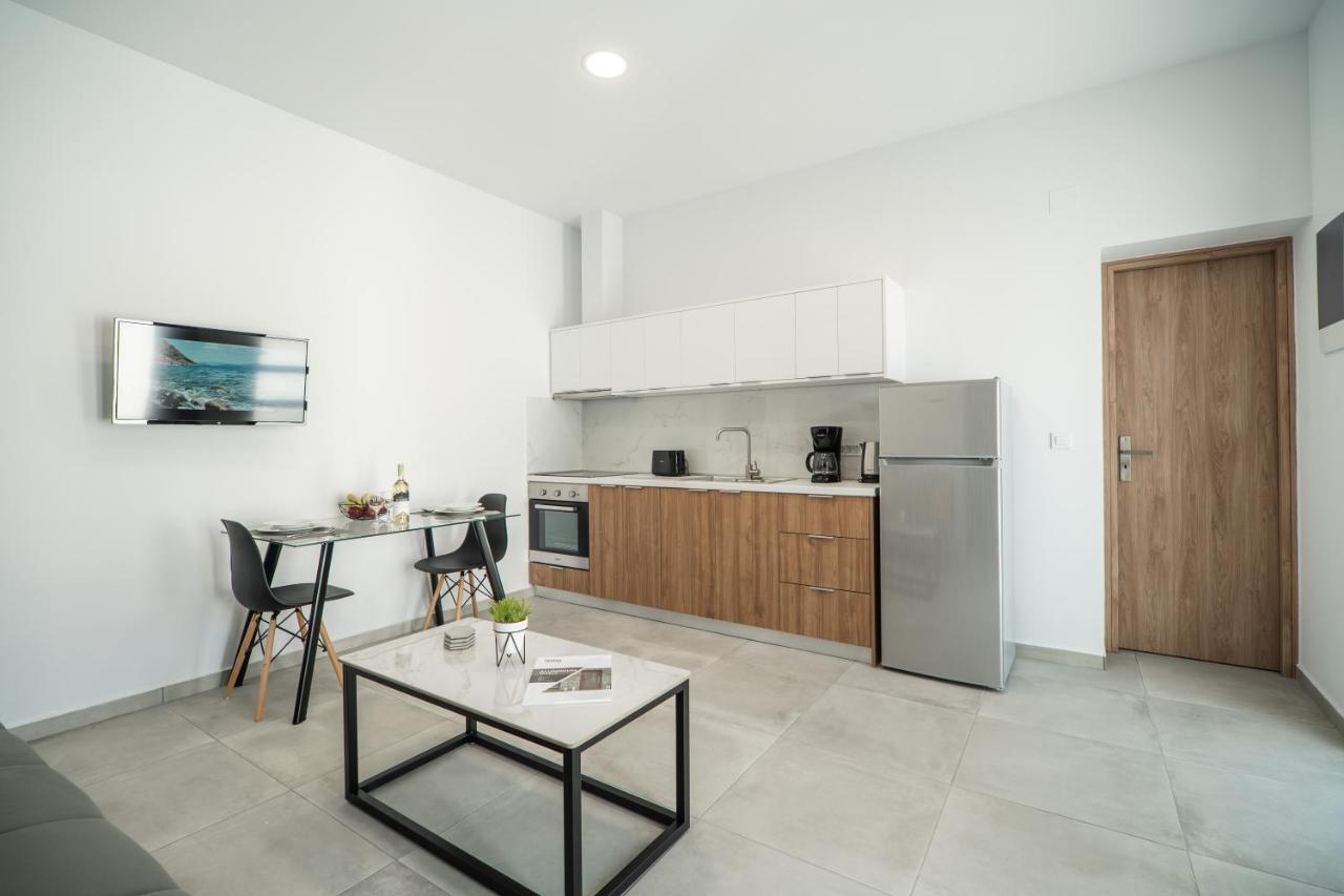 Kiani Apts Kalivai Exteriör bild