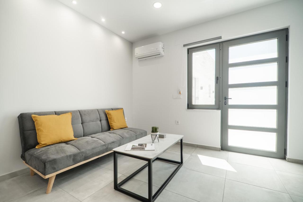 Kiani Apts Kalivai Exteriör bild
