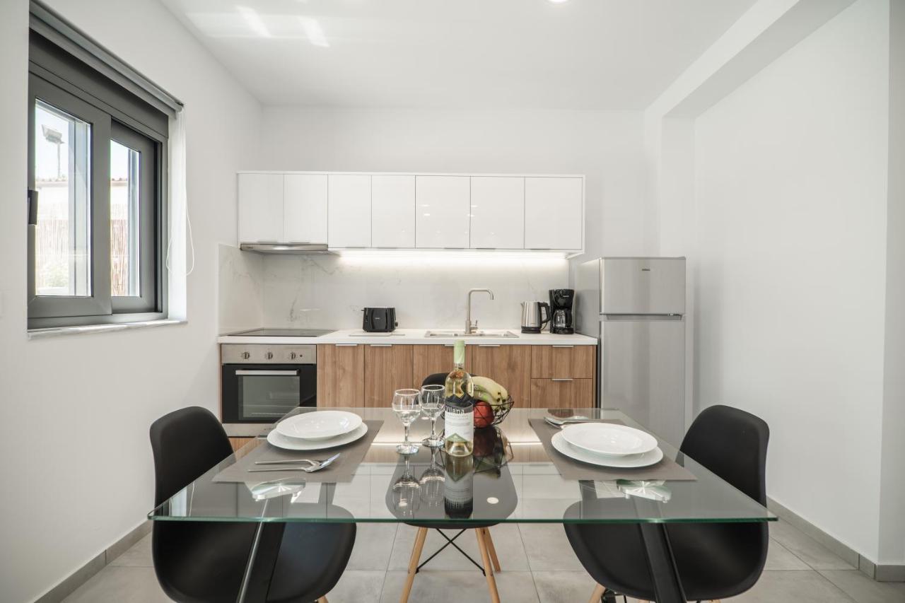 Kiani Apts Kalivai Exteriör bild