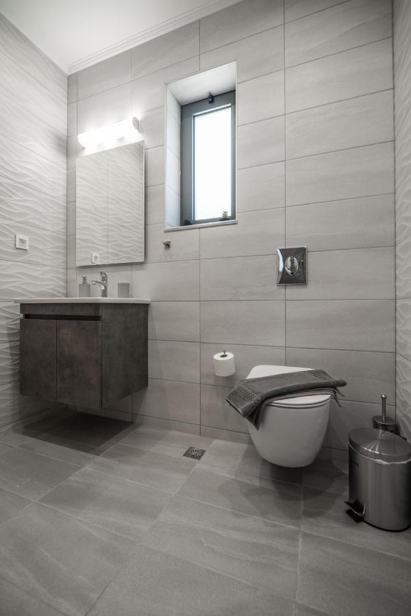 Kiani Apts Kalivai Exteriör bild